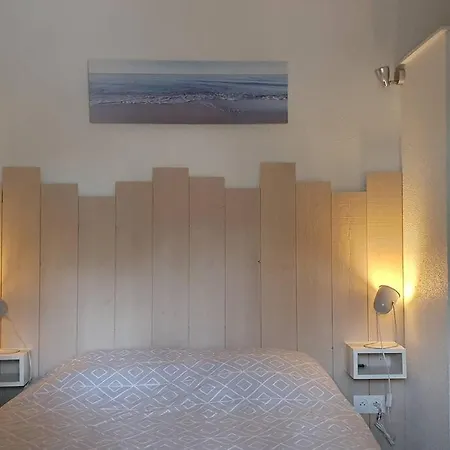 Charmante Maison Dans La Pinede 4 Pers. Лакано
