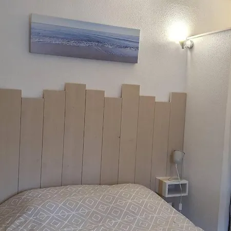 Charmante Maison Dans La Pinede 4 Pers. Лакано