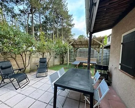 Charmante Maison Dans La Pinede 4 Pers. Лакано